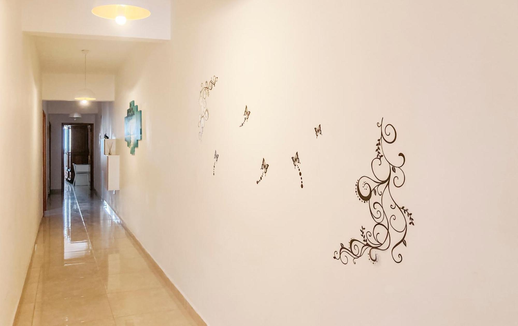 Xl Central Home - Sleeps 10 People Pieta ภายนอก รูปภาพ